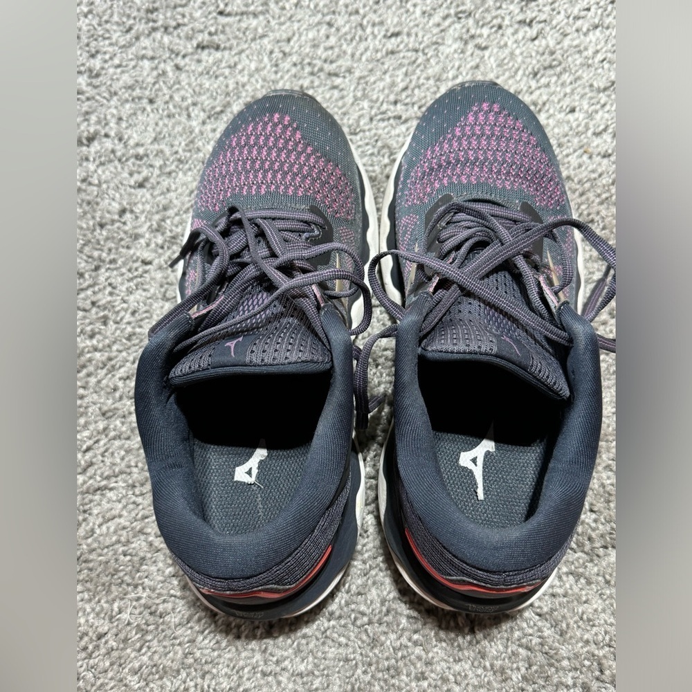 Mizuno Womens Wave Horizon 5 Running Shoe Size 8 - blue and purple color - Picture 3 of 8